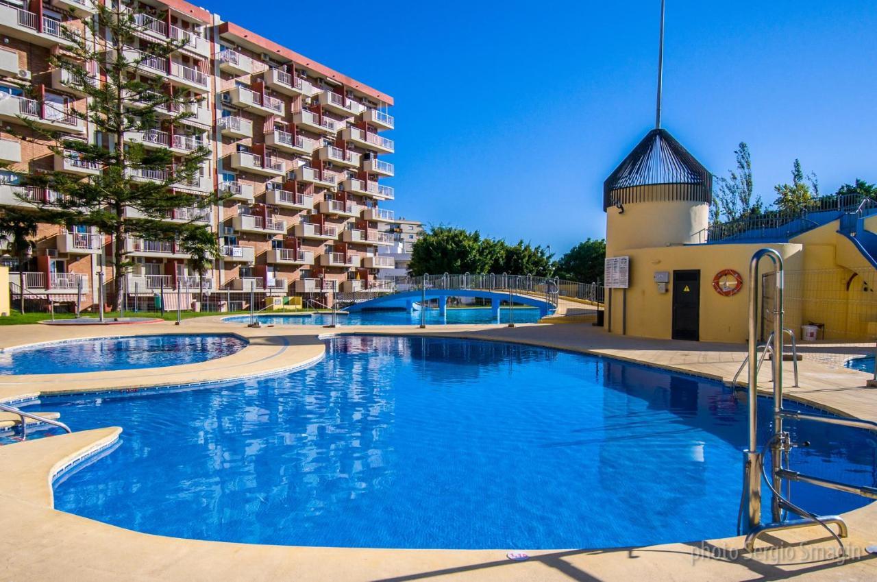 427 Estudio En Jupiter Apartamentos - Vista A La Piscina, El Mar Y Las Montana Бенальмадена Экстерьер фото